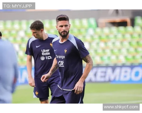 法国足球明星的辉煌历程与传奇故事回顾